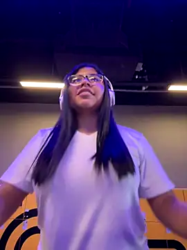 Karla Stein2025 online show from November 25, 2025, 1:55 pm