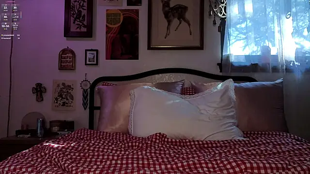 sinfulblonde1 online show from November 10, 2025, 9:58 pm