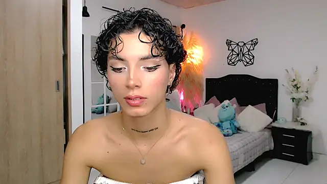 Snapshot of nilam_valker chatting on February 24, 2025, 12:30 am nilam valker online show from February 24, 2025, 12:30 am