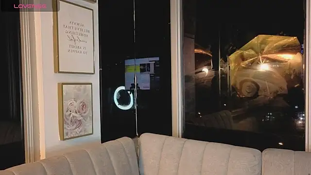 Snapshot of Ivanna_West chatting on March 3, 2026, 9:48 am Ivanna West online show from March 3, 2026, 9:48 am