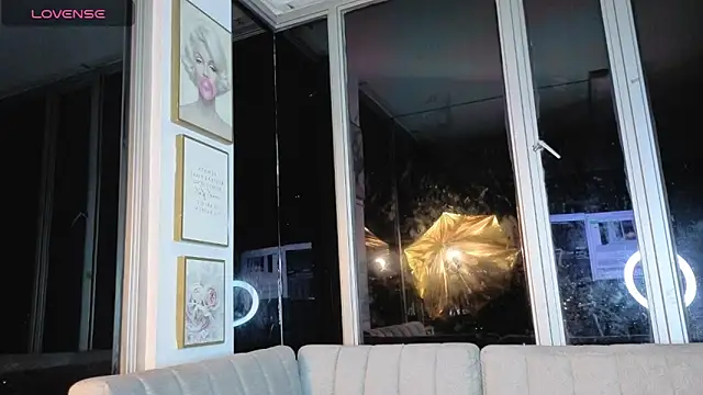 Snapshot of Ivanna_West chatting on March 27, 2026, 9:53 am Ivanna West online show from March 27, 2026, 9:53 am