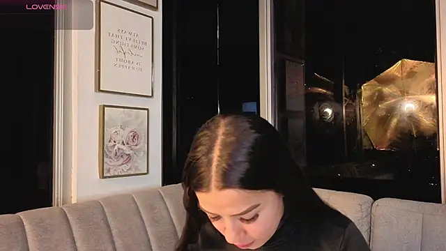 Snapshot of Ivanna_West chatting on April 10, 2026, 9:58 am Ivanna West online show from April 10, 2026, 9:58 am