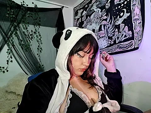 blue katt online show from March 21, 2025, 8:28 am