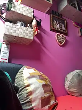 sexymelli18 online show from November 21, 2025, 7:23 pm