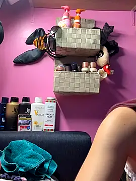 sexymelli18 online show from January 5, 2026, 7:06 pm