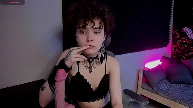 Snapshot of Dizer_clopy chatting on March 13, 2025, 3:17 pm Dizer clopy online show from March 13, 2025, 3:17 pm