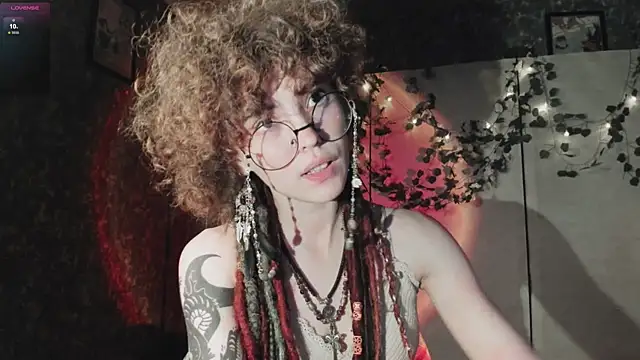 Snapshot of Dizer_clopy chatting on September 19, 2025, 3:34 pm Dizer clopy online show from September 19, 2025, 3:34 pm