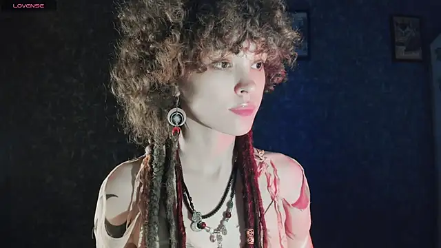 Snapshot of Dizer_clopy chatting on October 8, 2025, 4:37 pm Dizer clopy online show from October 8, 2025, 4:37 pm