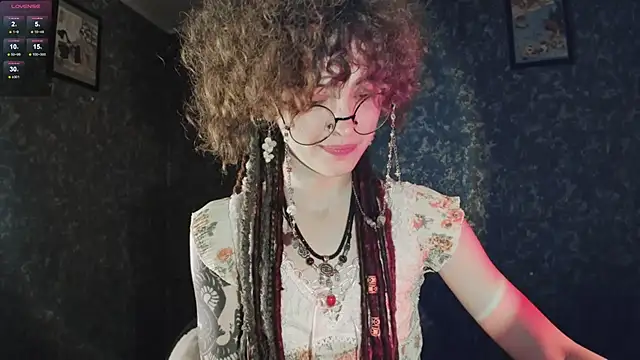 Snapshot of Dizer_clopy chatting on October 18, 2025, 3:35 pm Dizer clopy online show from October 18, 2025, 3:35 pm