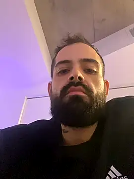 Snapshot of guccititi chatting on November 1, 2025, 1:40 am guccititi online show from November 1, 2025, 1:40 am