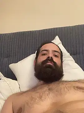 guccititi online show from December 20, 2025, 8:05 pm