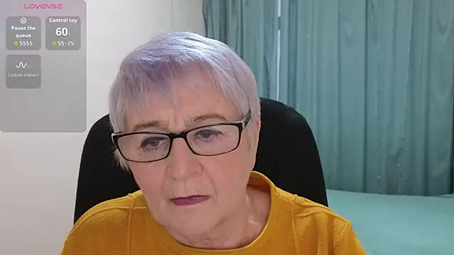 Sandra Snowflake online show from November 29, 2025, 11:57 am