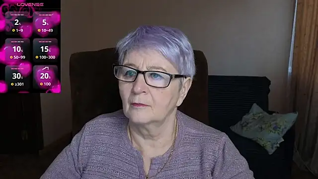 Sandra Snowflake online show from March 18, 2026, 3:53 am