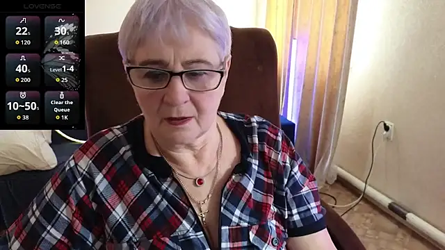 Sandra Snowflake online show from April 7, 2026, 12:27 pm