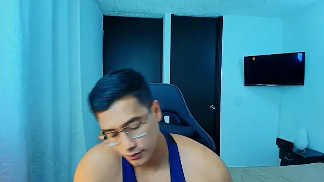 Yeicolevit online show from January 18, 2026, 12:14 am