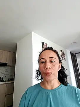 Coeur de luxure online show from November 3, 2025, 3:02 pm