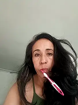 Coeur de luxure online show from November 7, 2025, 10:10 pm