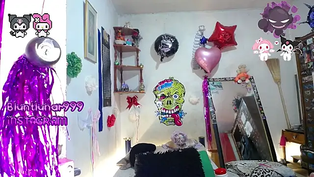 Snapshot of purplekattlyn chatting on March 21, 2025, 6:40 pm purplekattlyn online show from March 21, 2025, 6:40 pm