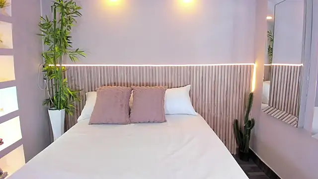 Snapshot of GeorginaReyes chatting on January 10, 2026, 10:47 pm GeorginaReyes online show from January 10, 2026, 10:47 pm