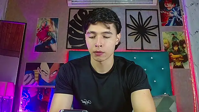 LiamAndrewzz online show from March 23, 2026, 4:38 am