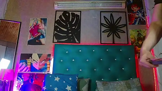 LiamAndrewzz online show from May 15, 2026, 4:19 am