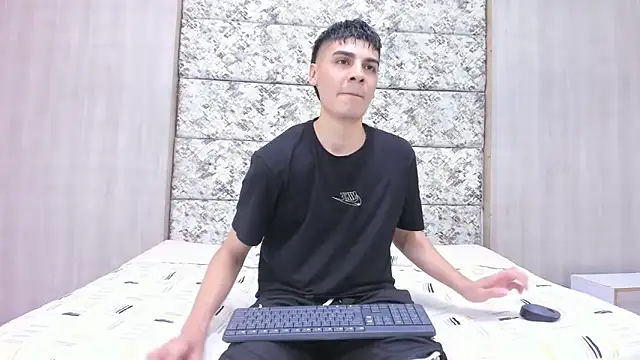 frank jhonsson online show from February 7, 2026, 6:55 pm