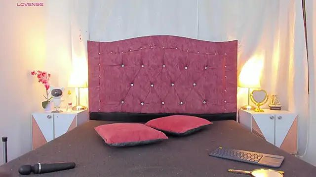 ValentinaGuerra online show from November 26, 2025, 2:23 am