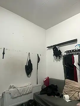 Snapshot of pesyelisa chatting on March 4, 2025, 11:40 am pesyelisa online show from March 4, 2025, 11:40 am