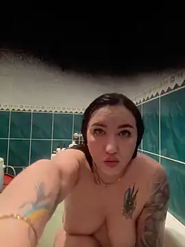 Naughtbaby 2025 online show from December 15, 2025, 3:38 pm