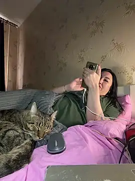 Naughtbaby 2025 online show from March 29, 2026, 12:38 pm