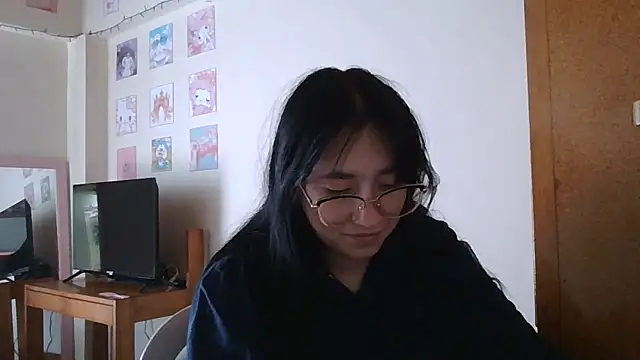 Arielle lov online show from November 7, 2025, 5:13 pm