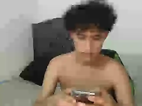 Snapshot of Boy_coll chatting on March 21, 2026, 7:24 am Boy coll online show from March 21, 2026, 7:24 am