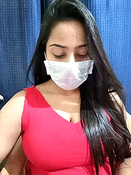 COZY ROZI online show from March 8, 2025, 5:33 pm