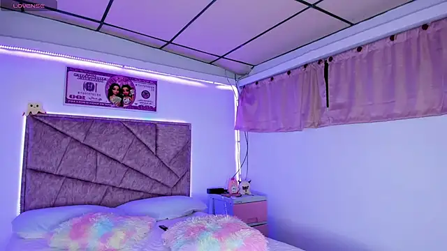 Cristal Smith20 online show from November 15, 2025, 12:41 am