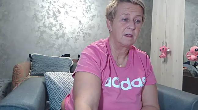 RosesandLillies online show from March 18, 2025, 6:15 pm