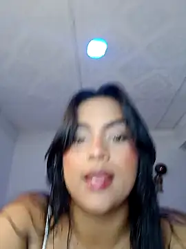 victoria roussee online show from February 26, 2026, 7:18 am