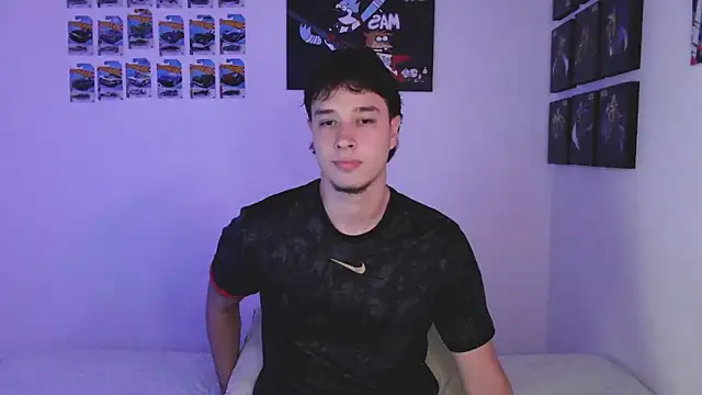 jack walker190 online show from April 8, 2026, 4:23 am