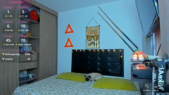 Snapshot of fitnolan chatting on March 14, 2025, 11:45 am fitnolan online show from March 14, 2025, 11:45 am