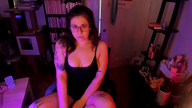 Snapshot of Rosiee69_ chatting on February 15, 2026, 3:53 pm Rosiee69 online show from February 15, 2026, 3:53 pm