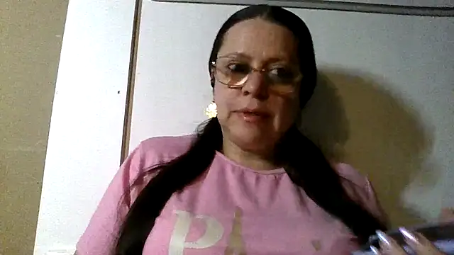 Snapshot of Conejta chatting on March 7, 2025, 11:05 pm Conejta online show from March 7, 2025, 11:05 pm