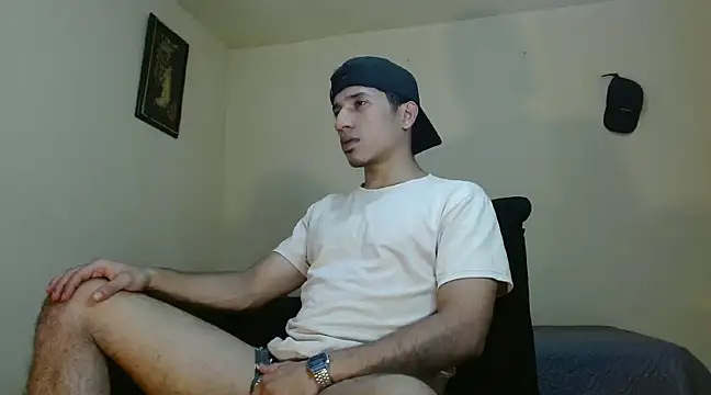 AngelHil online show from February 23, 2025, 10:42 pm