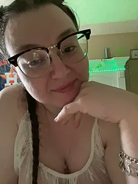 Snapshot of HTXBELLE chatting on March 8, 2025, 8:46 pm HTXBELLE online show from March 8, 2025, 8:46 pm