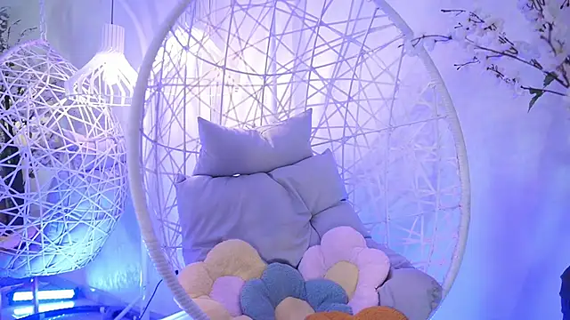 Snapshot of SaharaKramer chatting on February 22, 2025, 2:52 pm SaharaKramer online show from February 22, 2025, 2:52 pm