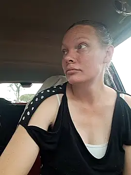 redsparrowXxXx online show from April 18, 2026, 6:50 am