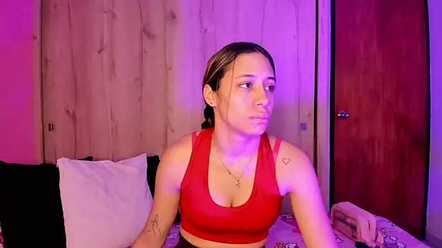 TANIA 06 online show from May 12, 2026, 1:08 pm