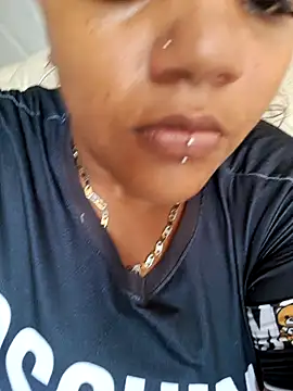 Busty Jessie online show from November 28, 2025, 8:33 pm