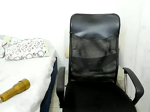 Snapshot of seigfried0 chatting on March 2, 2025, 10:38 pm seigfried0 online show from March 2, 2025, 10:38 pm