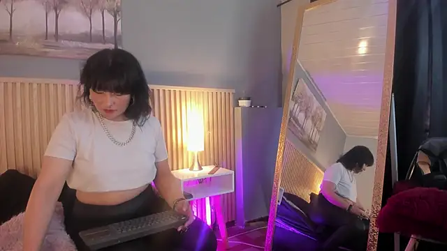 lilith catt online show from October 22, 2025, 8:08 pm