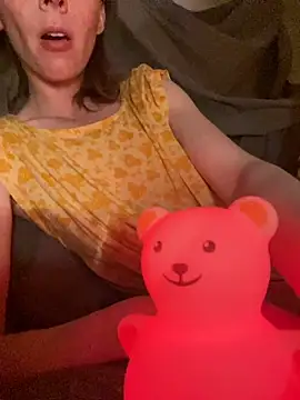 Hildas online show from October 22, 2025, 11:26 pm