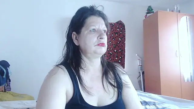 ExtasyMature online show from June 1, 2026, 5:42 am